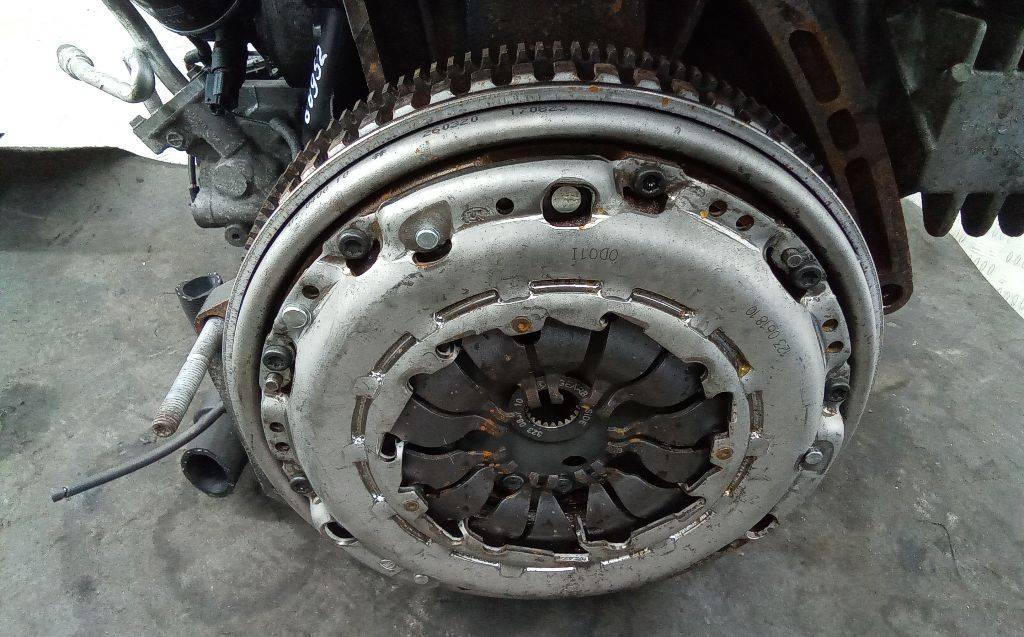 комплект сцепления Renault Scenic 3 поколение 2011, 1.5 л., дизель, МКПП, 323083710 - фото №1