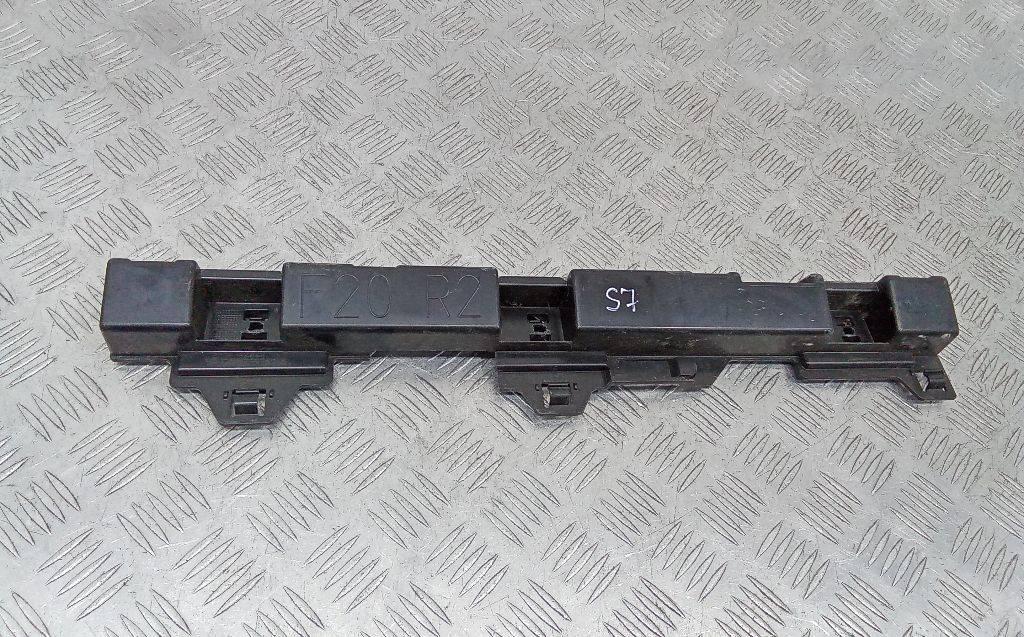 Кронштейн крепления порога BMW 1 серия F20/F21 2011, 51777240914 - фото №1