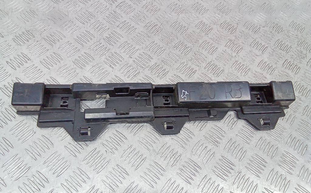 Кронштейн крепления порога BMW 1 серия F20/F21 2011, 51777240916 - фото №1