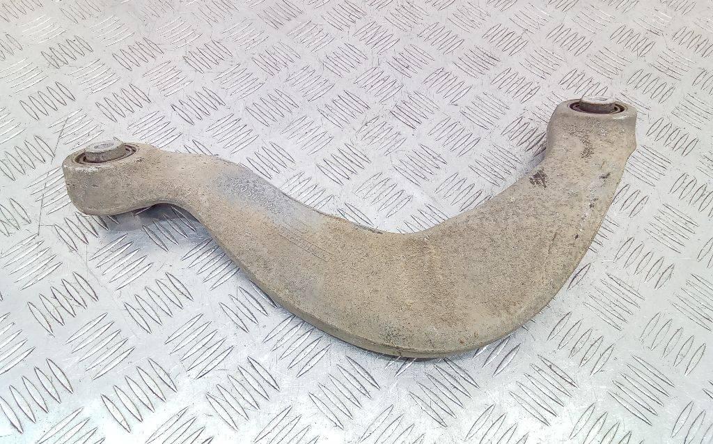 рычаг задний правый Audi A5 8T 2009, 3.0 л., дизель, 8K0505324 - фото №1