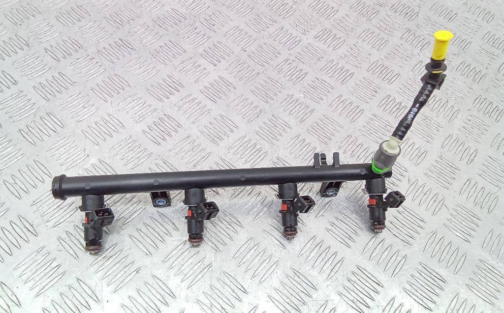 топливная рампа Renault Duster 2 поколение 2022, 2.0 л., бензин, МКПП, 8200053030 - фото №1