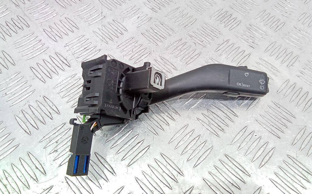 переключатель дворников Volkswagen Golf 5 поколение 2004, 1K0953519 - фото №1