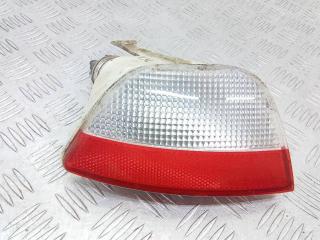 фонарь противотуманный правый Ford Focus 2 поколение 2006, 1M51-15K272-A