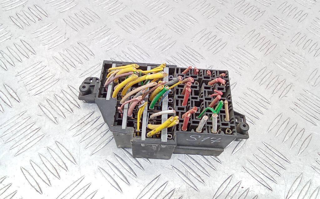 блок предохранителей Renault Duster 1 поколение 2012, 240181755R, 77003297597 - фото №1