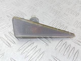 повторитель поворота на крыле левый Renault Megane 2 поколение [рестайлинг] 2006, 8200027150