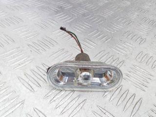 повторитель поворота на крыле правый Volkswagen Golf 4 поколение 2001, 1J0949117