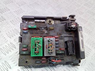 блок предохранителей Peugeot 307 1 поколение 2004, 9650664080