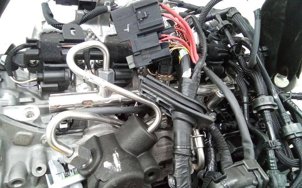 топливная рампа Renault Megane 4 поколение 2019, 1.3 л., бензин, 175222462R - фото №1