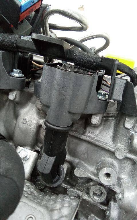 катушка зажигания Renault Megane 4 поколение 2019, 1.3 л., бензин, 224332935R - фото №1