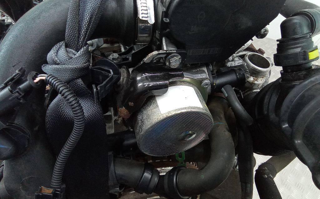 насос вакуумный Renault Megane 3 поколение 2010, 1.5 л., дизель, МКПП - фото №1
