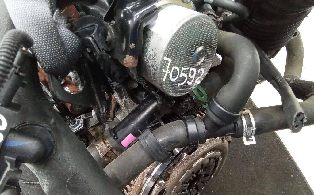 корпус термостата Renault Megane 3 поколение 2010, 1.5 л., дизель, МКПП - фото №1