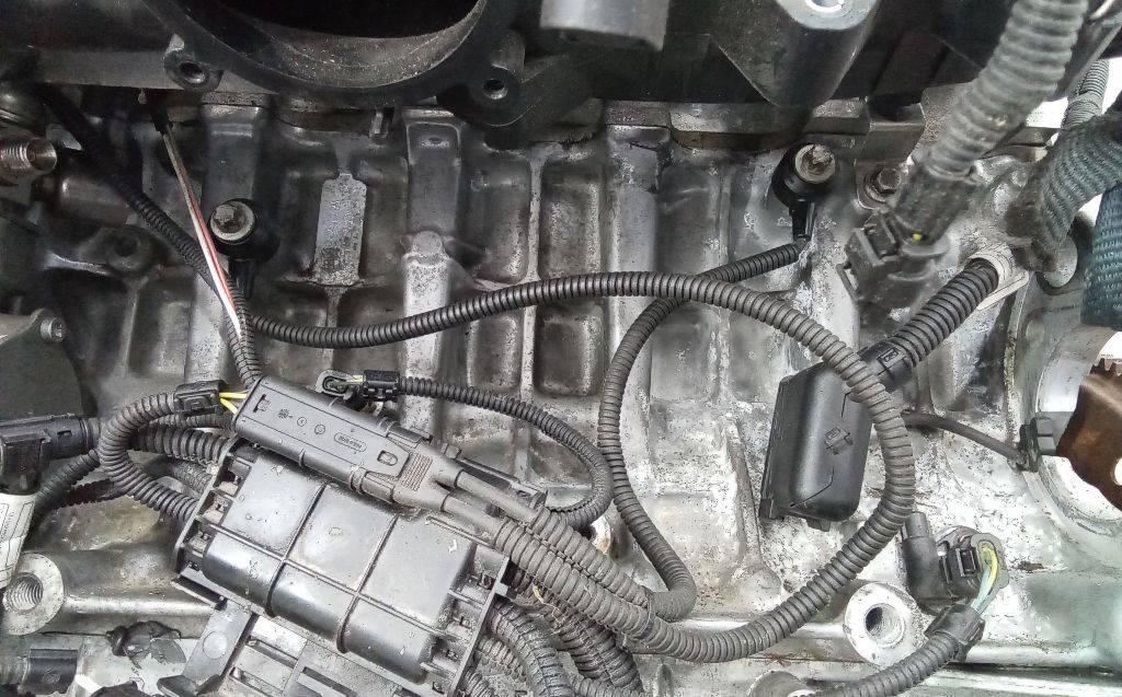 датчик детонации BMW X5 F15 2013, 3.0 л., бензин, АКПП - фото №1