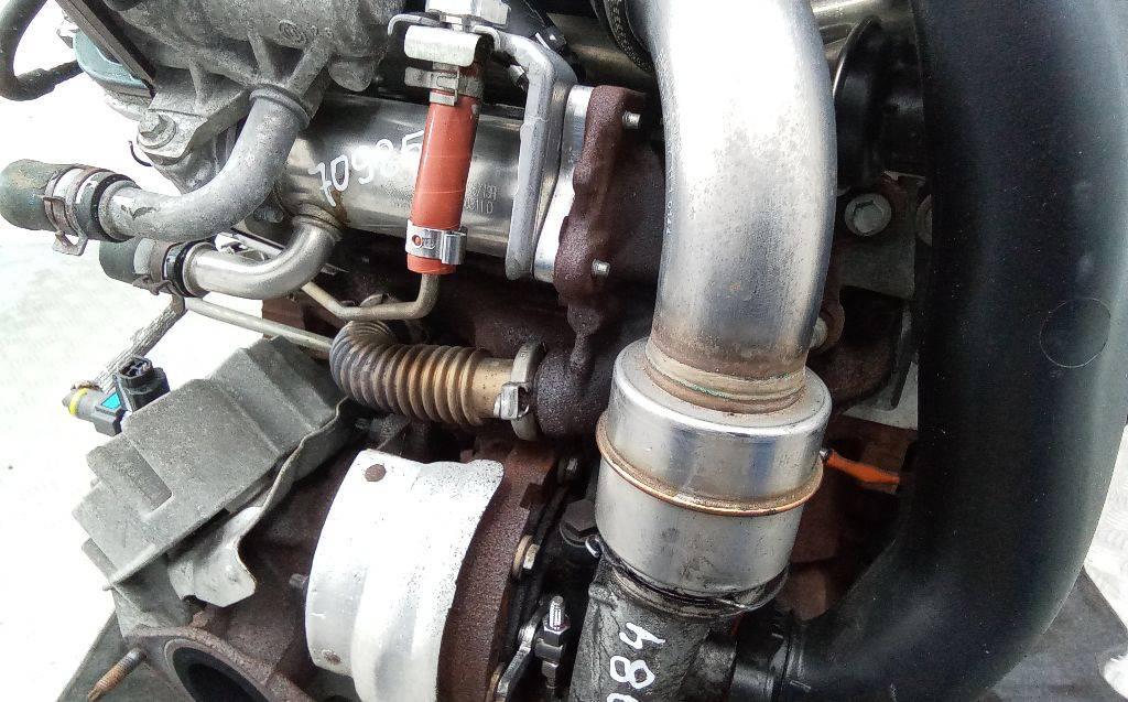 коллектор выпускной Renault Scenic 3 поколение 2011, 1.5 л., дизель, МКПП - фото №1