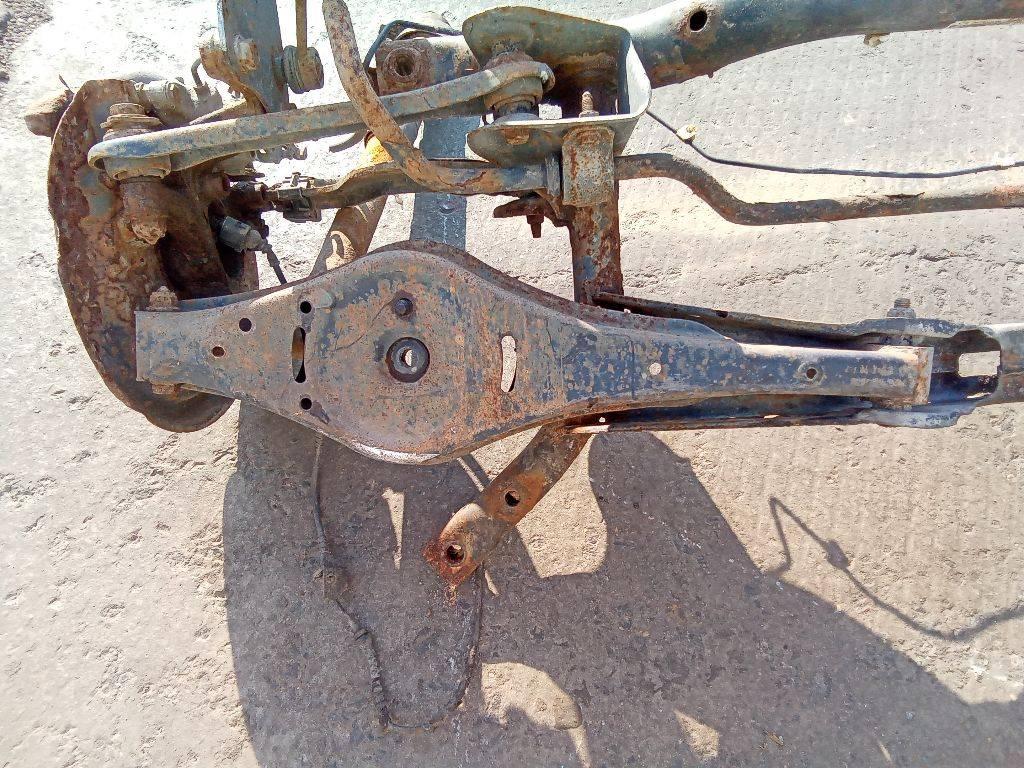 рычаг задний правый Volkswagen Jetta 5 поколение 2007 - фото №1