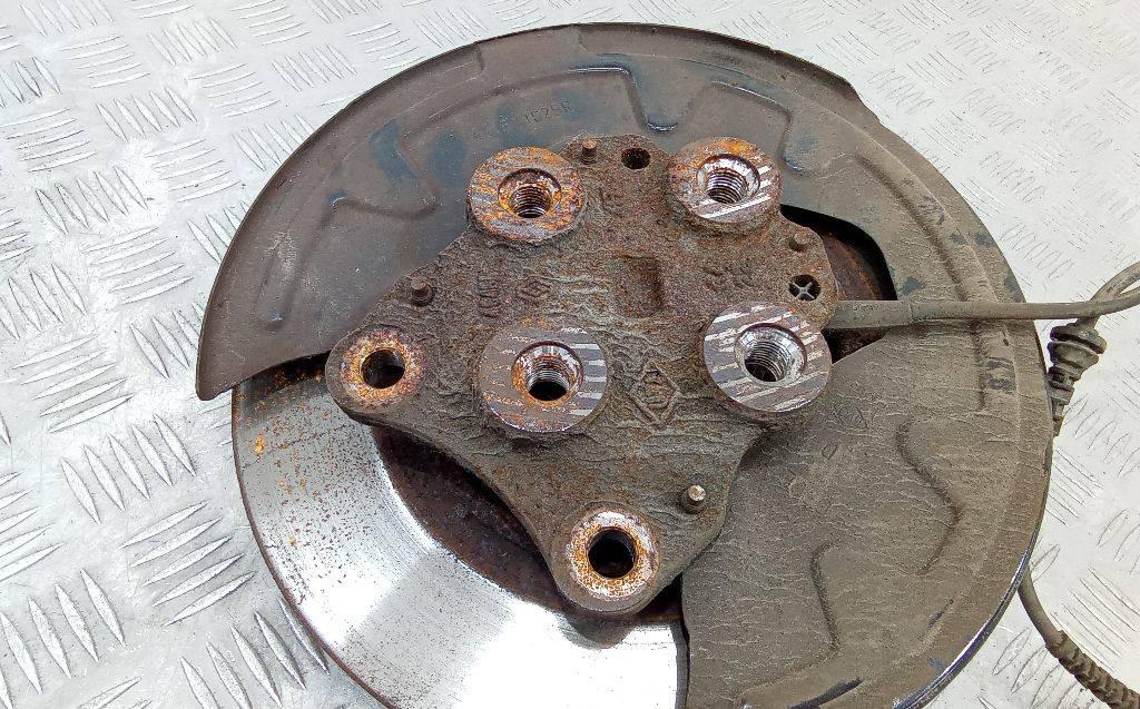 кулак задний правый Renault Megane 4 поколение 2017 - фото №1