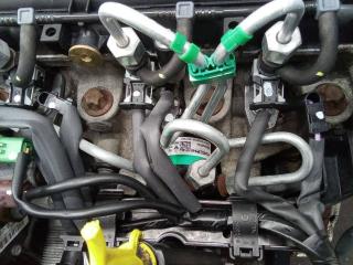 топливная рампа Renault Clio 3 поколение 2007, 1.5 л., дизель, МКПП, 8200379933