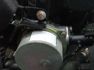 насос вакуумный Renault Clio 3 поколение 2007, 1.5 л., дизель, МКПП