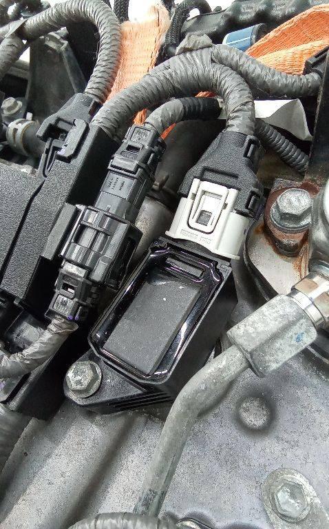 катушка зажигания Toyota C-HR 1 поколение 2017, 1.2 л., бензин, АКПП - фото №1