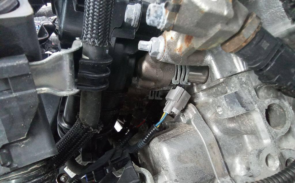 форсунка Toyota C-HR 1 поколение 2017, 1.2 л., бензин, АКПП - фото №1