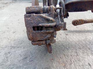 суппорт задний правый Renault Trafic 2 поколение 2004