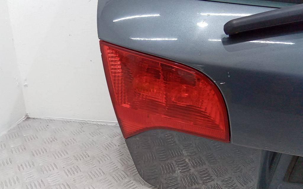 фонарь крышки багажника левый Audi A4 B7 2006, универсал - фото №1