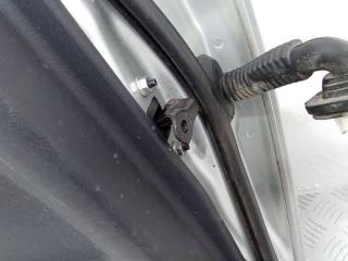 ограничитель открывания двери Toyota Auris 1 поколение 2007