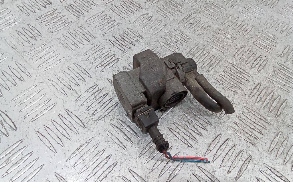 клапан управления турбиной (актуатор) Renault Modus 2 поколение 2010, 1.5 л., дизель, МКПП, 49566215R - фото №1