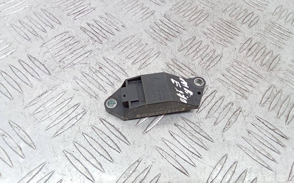 датчик удара Mercedes-Benz E-Класс W211/S211 2005, A0018209326 - фото №1