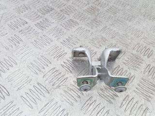 петля крышки багажника Mercedes-Benz A-Класс W177/V177 2018, A1777403600