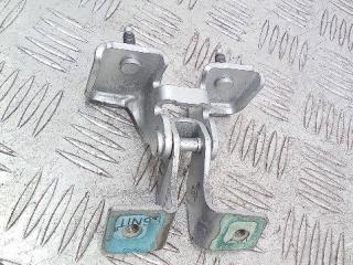 петля крышки багажника Mercedes-Benz A-Класс W177/V177 2018, A1777403600