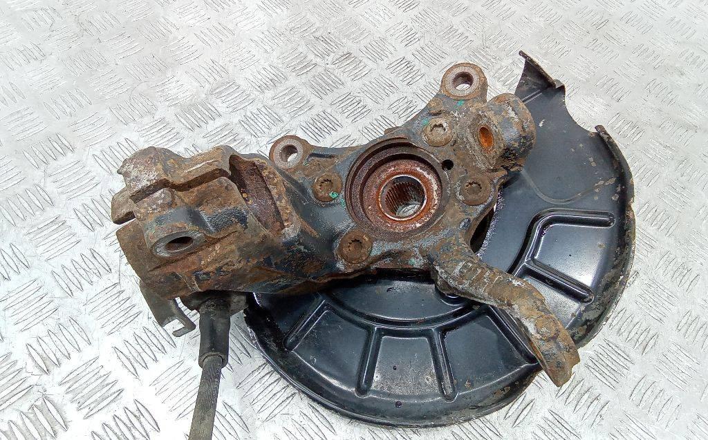 кулак поворотный левый Volkswagen Eos 1 поколение 2007, 2.0 л., дизель - фото №1