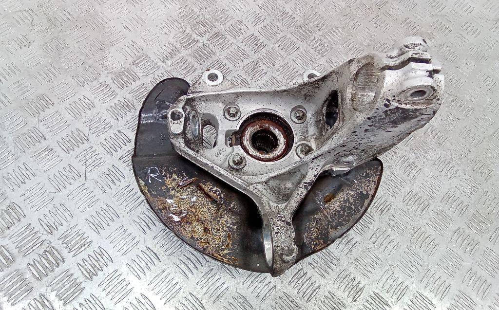 кулак поворотный правый Mercedes-Benz A-Класс W177/V177 2020, 2.0 л., дизель - фото №1