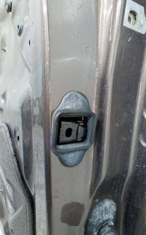 ограничитель открывания двери BMW 1 серия F20/F21 2013 - фото №1