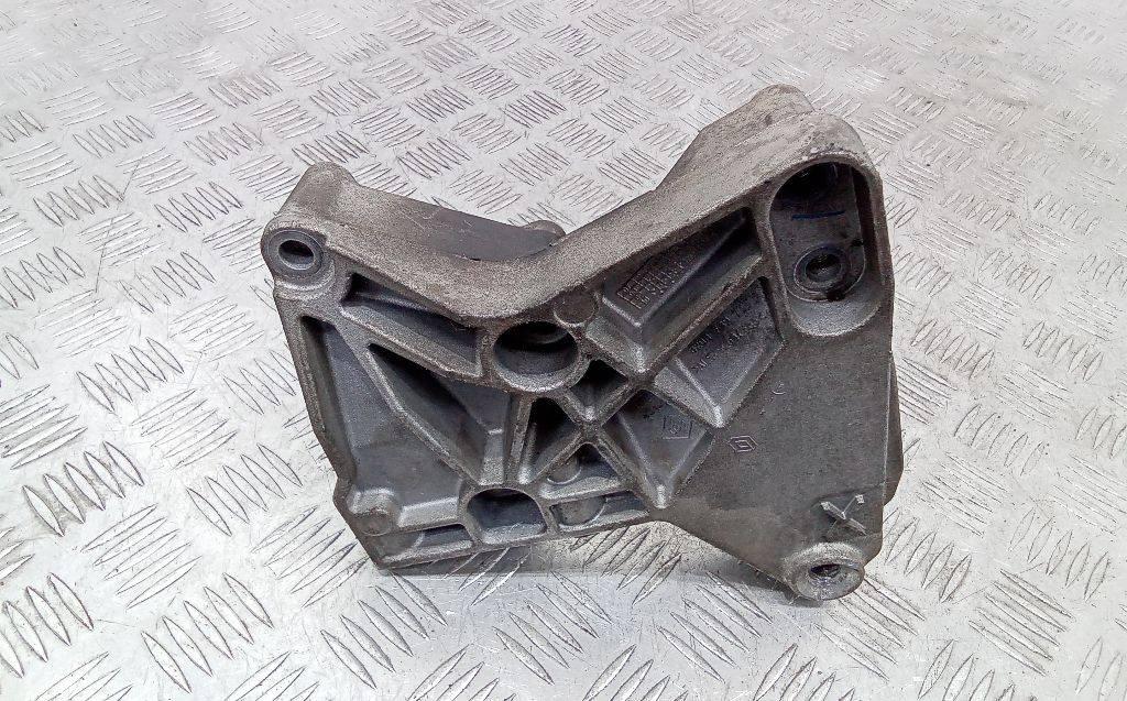кронштейн двигателя Renault Scenic 3 поколение 2011, 1.5 л., дизель, МКПП, 8200739777 - фото №1
