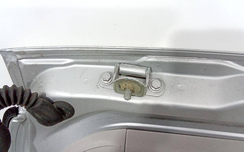 петля крышки багажника Renault Laguna 3 поколение 2008, хетчбэк 5 дв., 844010001R - фото №1