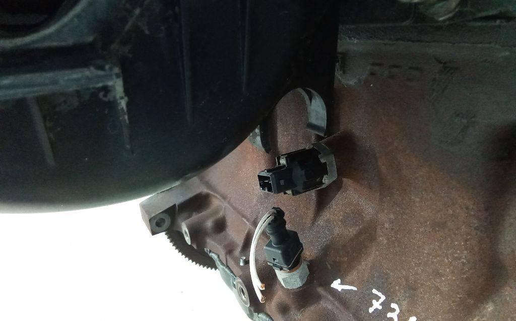 датчик детонации Renault Clio 2 поколение 1999, 1.4 л., бензин, МКПП, 7700732262 - фото №1