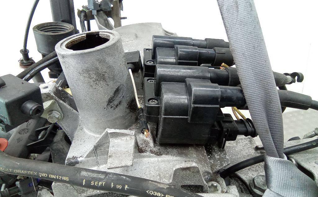 катушка зажигания Renault Clio 2 поколение 1999, 1.6 л., бензин, АКПП, 155013 - фото №1