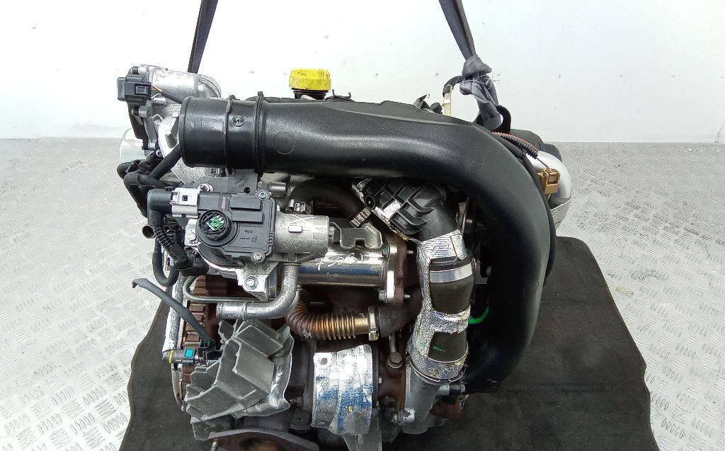 патрубок интеркулера Renault Clio 4 поколение 2012, 1.5 л., дизель, МКПП, 8200645723 - фото №1