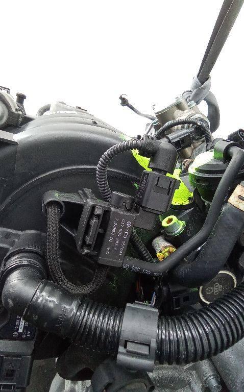 электромагнитный клапан Volkswagen Golf 6 поколение 2008, 1.6 л., бензин, МКПП, 72288000 - фото №1