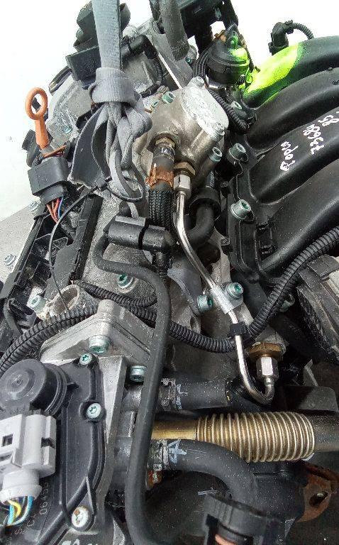 топливная рампа Volkswagen Golf 6 поколение 2008, 1.6 л., бензин, МКПП, 03C133204 - фото №1