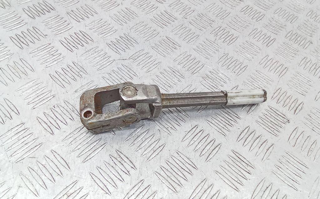 рулевой карданчик Volkswagen Golf 4 поколение 1999 - фото №1