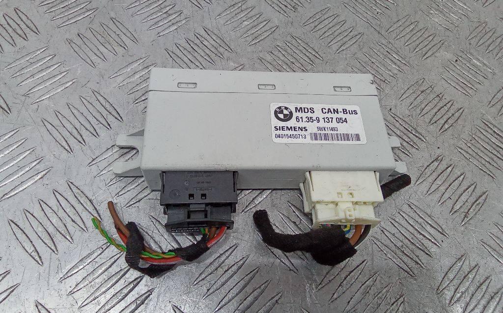 блок управления крышей / люком BMW 3 серия E90/E91/E92/E93 2006, 61359137054 - фото №1