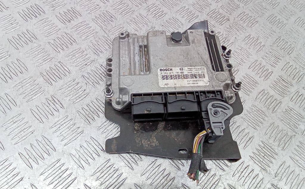 блок управления двигателем Renault Megane 3 поколение 2010, 1.9 л., дизель, 237100055R - фото №1