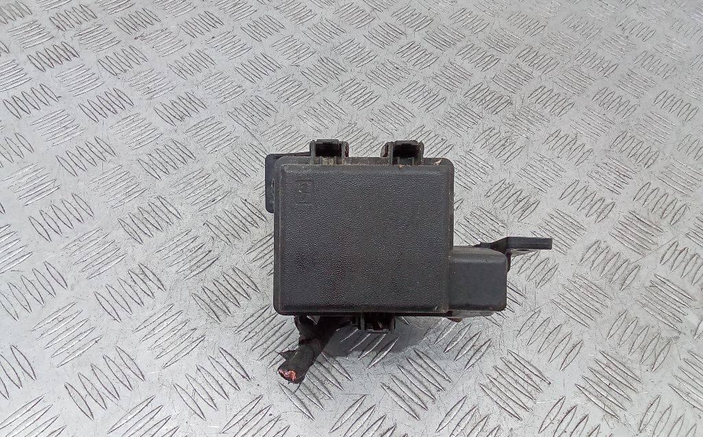 блок предохранителей Renault Megane 3 поколение 2010, 243880001R - фото №1