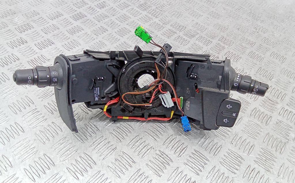 переключатель подрулевой (стрекоза) Renault Kangoo 2 поколение 2007, 8200245499 - фото №1
