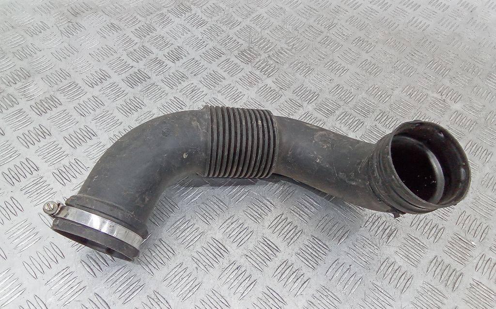 патрубок воздушного фильтра Opel Vivaro B 2016, 1105223S01 - фото №1