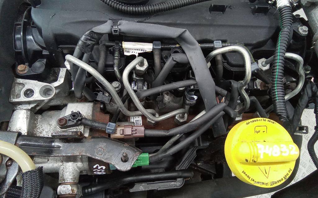 топливная рампа Renault Clio 4 поколение 2012, 1.5 л., дизель, МКПП, 8200701690 - фото №1