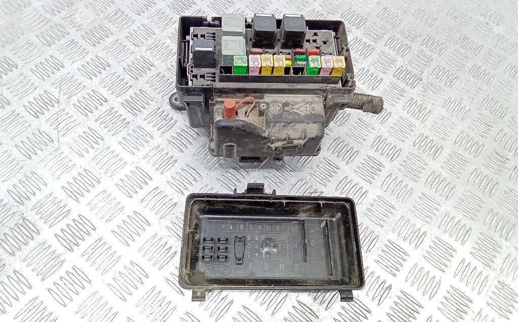 блок предохранителей Ford Transit 7 поколение 2007, 2.2 л., дизель, МКПП, 6C1T14A067AA - фото №1