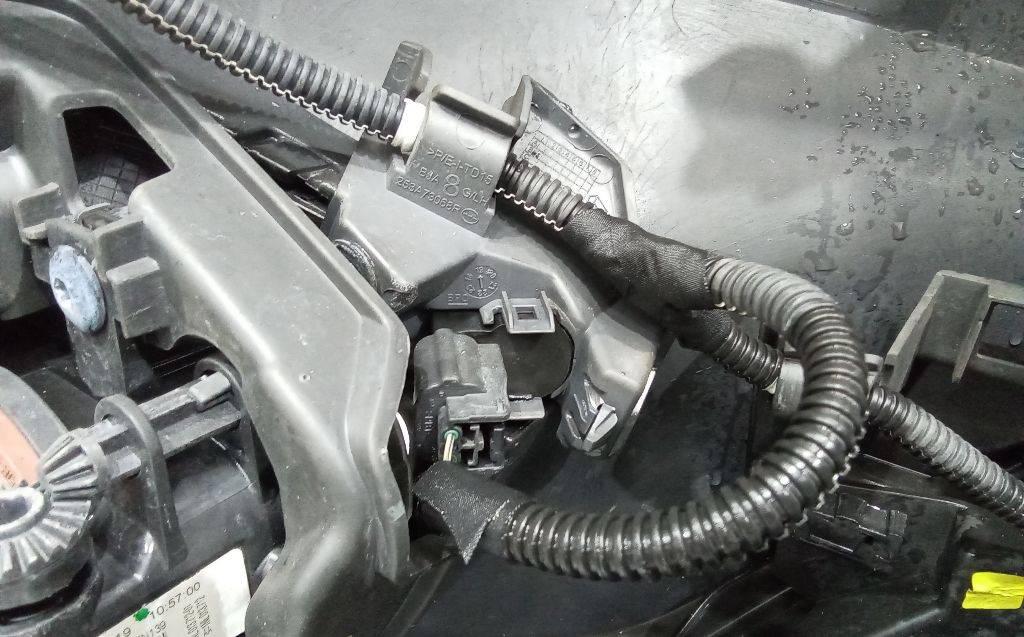 парктроник передний Renault Clio 5 поколение 2019 - фото №1