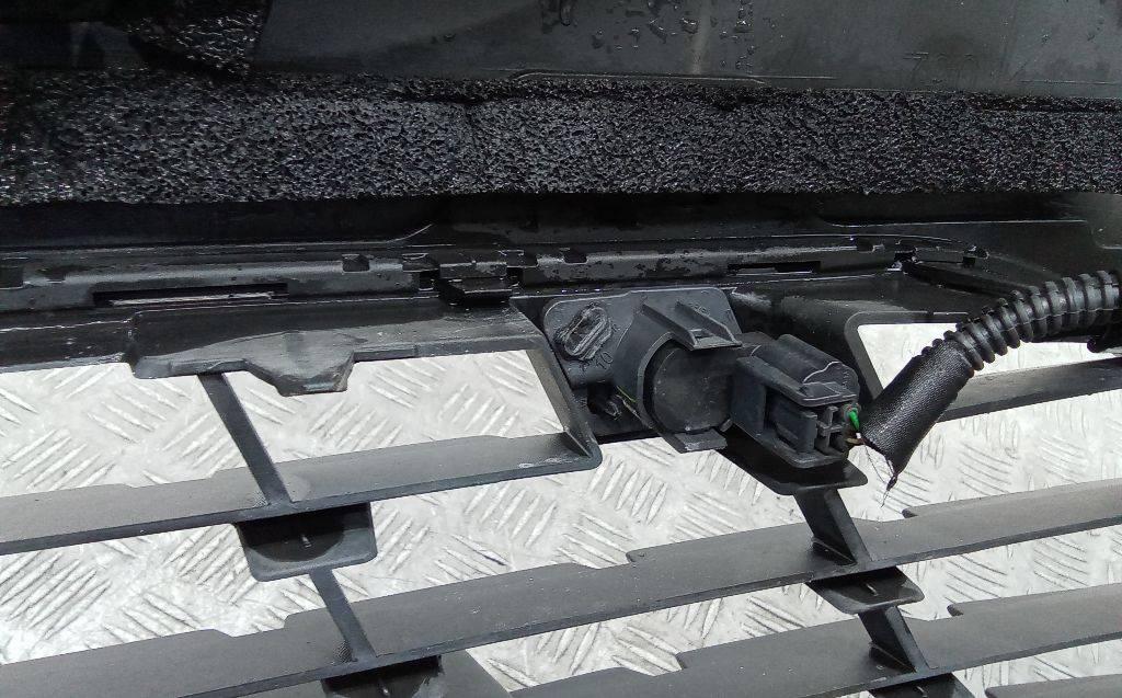 парктроник передний Renault Clio 5 поколение 2019 - фото №1